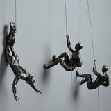 Industrial Style Climbing Man Resin Iron Wire Wall Hanging Decoration Sculpture Figures Creative Retro Present Statue Decor